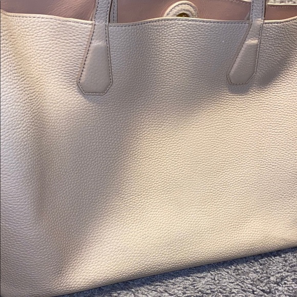 Blush pink Tory Burch tote, in great condition. - Picture 3 of 9